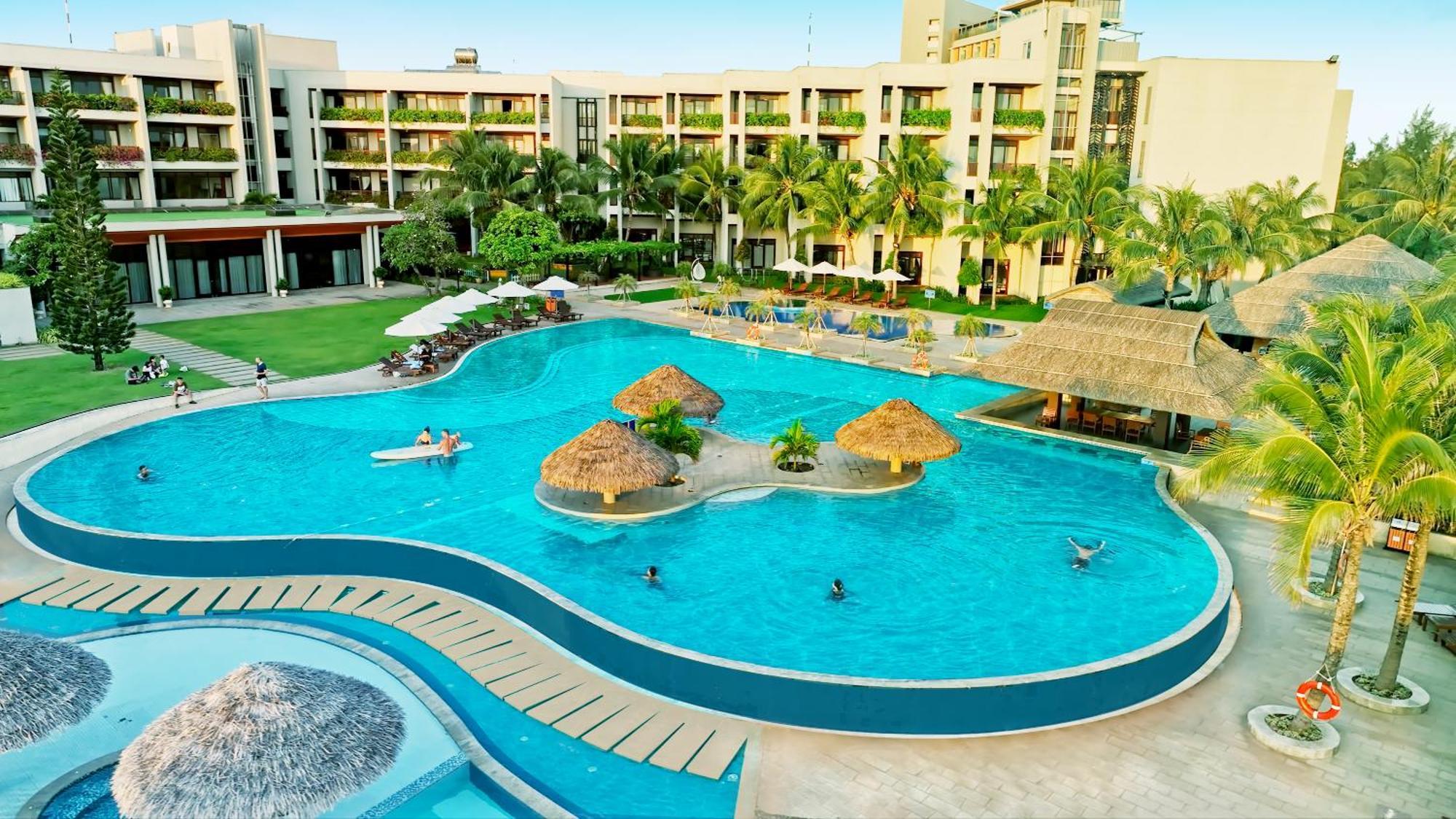 Vietsovpetro Ho Tram Beach Resort & Spa Exterior photo