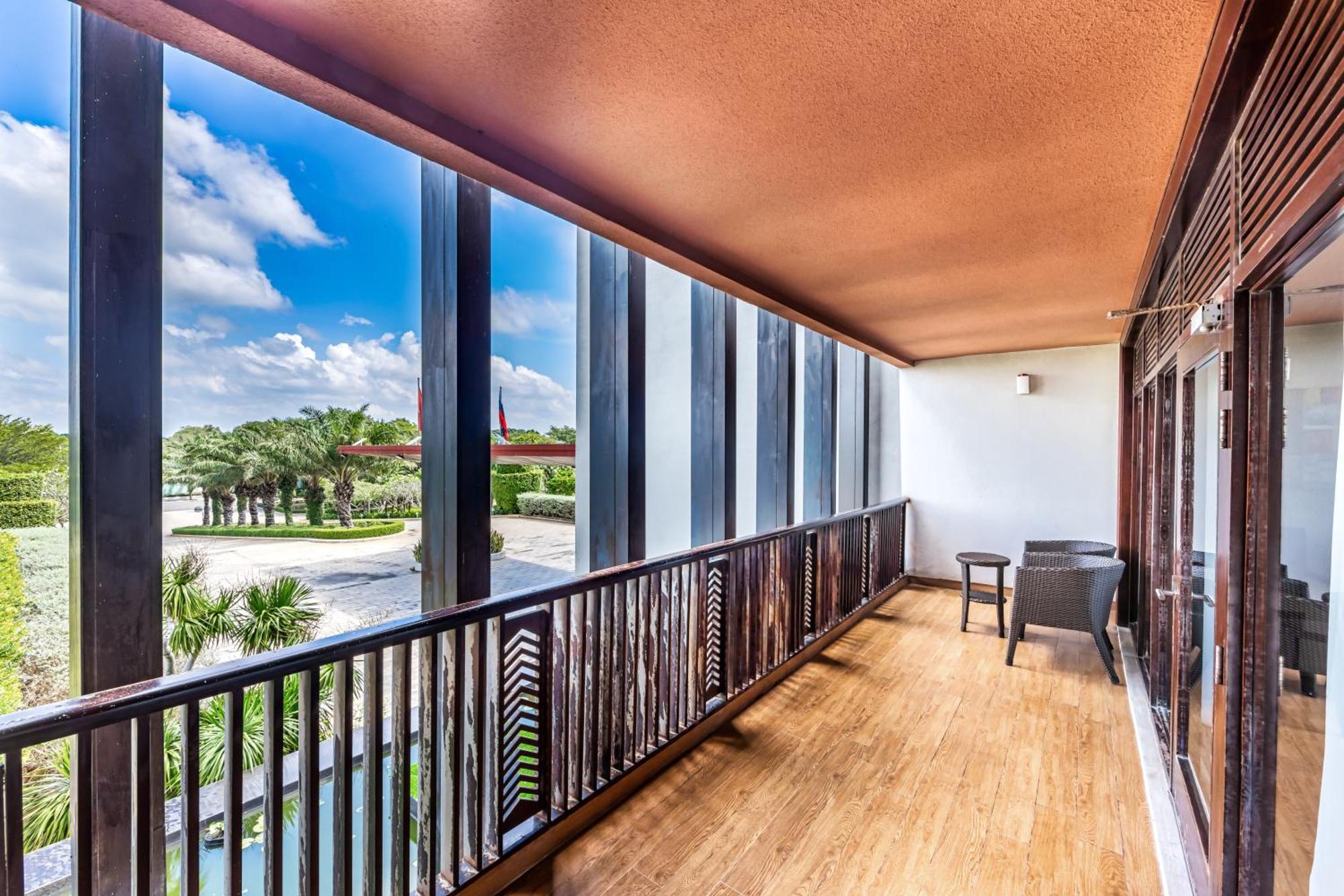 Vietsovpetro Ho Tram Beach Resort & Spa Exterior photo