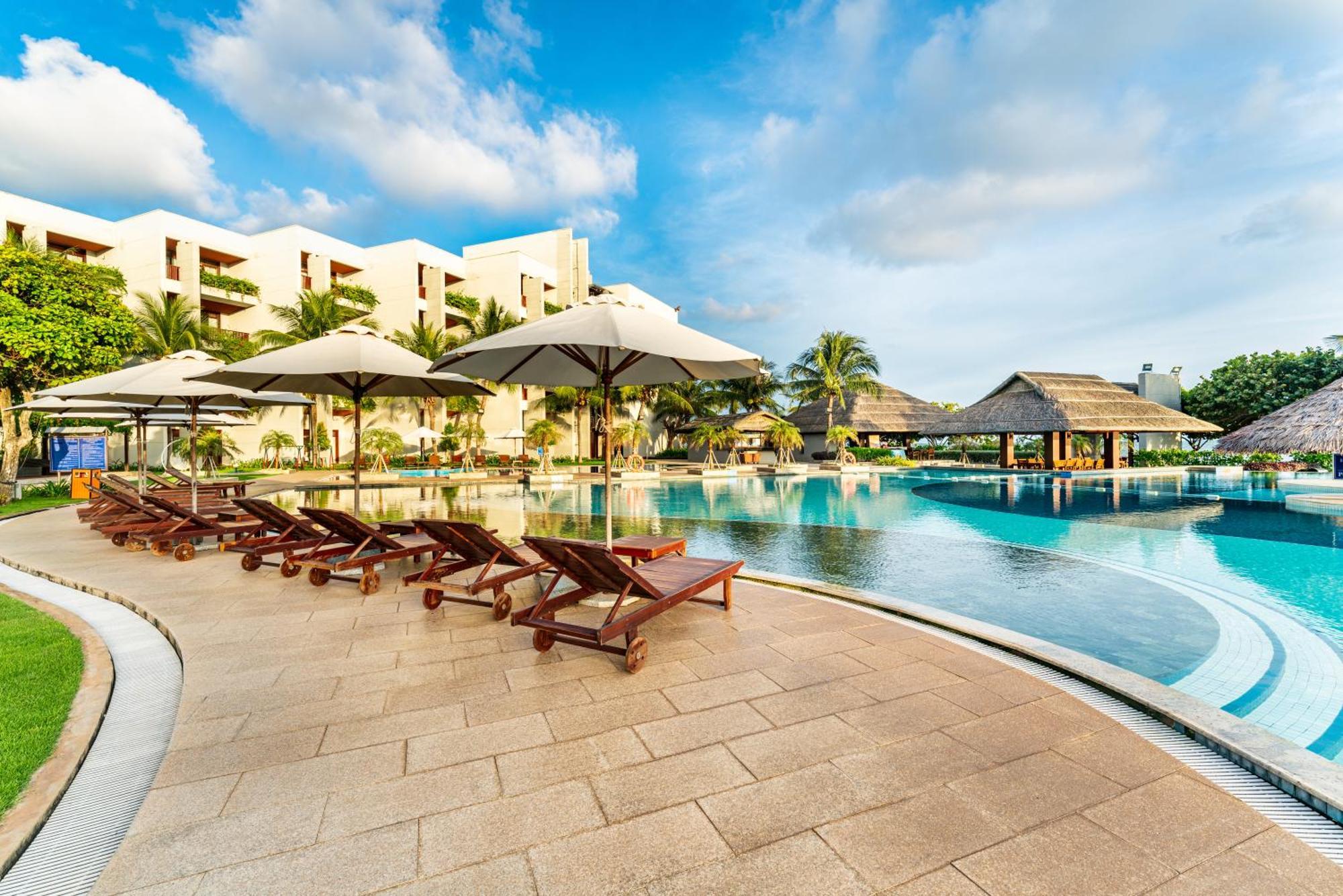 Vietsovpetro Ho Tram Beach Resort & Spa Exterior photo