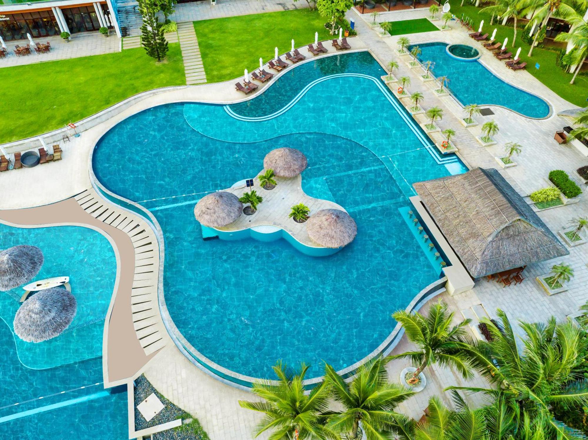 Vietsovpetro Ho Tram Beach Resort & Spa Exterior photo